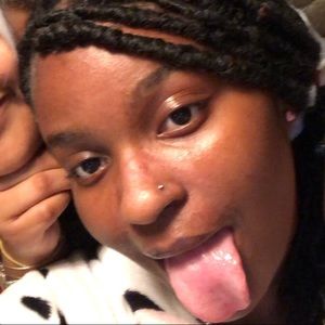 Meet your Posher, Dhaniya